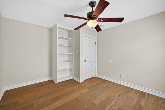 1609 Cheshire Lane, Houston, TX 77018