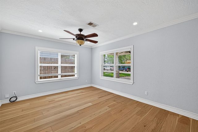 1609 Cheshire Lane, Houston, TX 77018