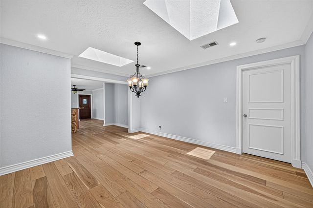 1609 Cheshire Lane, Houston, TX 77018
