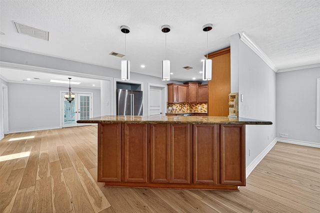 1609 Cheshire Lane, Houston, TX 77018