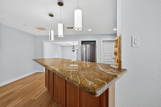 1609 Cheshire Lane, Houston, TX 77018