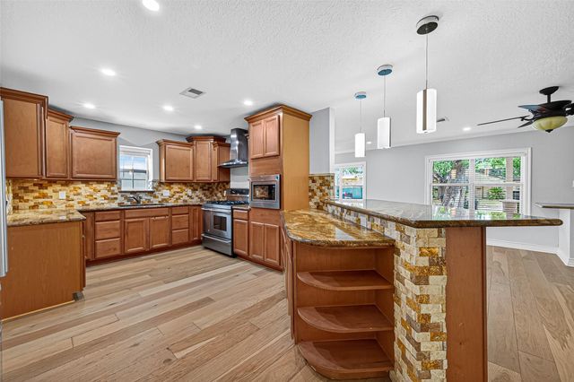 1609 Cheshire Lane, Houston, TX 77018