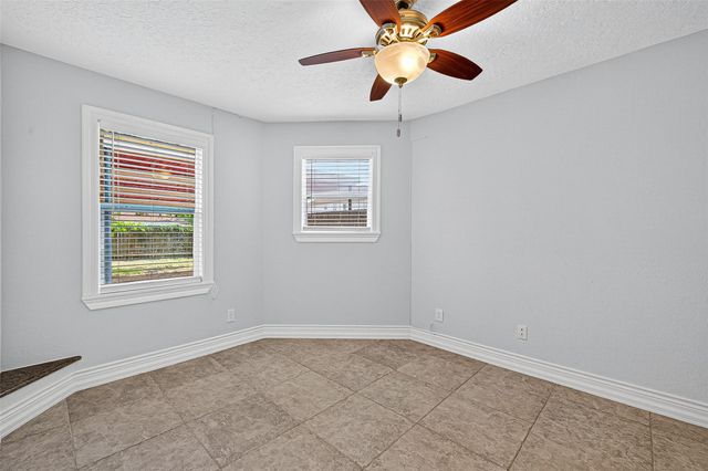 1609 Cheshire Lane, Houston, TX 77018
