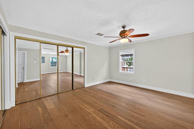 1609 Cheshire Lane, Houston, TX 77018