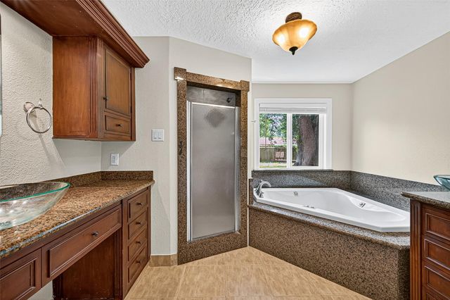 1609 Cheshire Lane, Houston, TX 77018