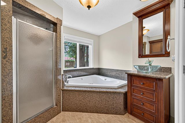 1609 Cheshire Lane, Houston, TX 77018
