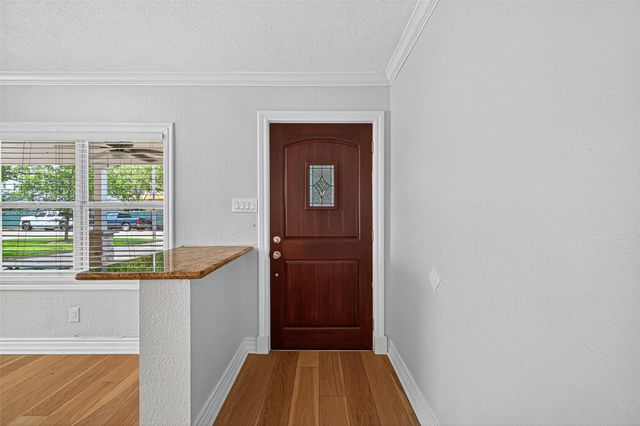 1609 Cheshire Lane, Houston, TX 77018