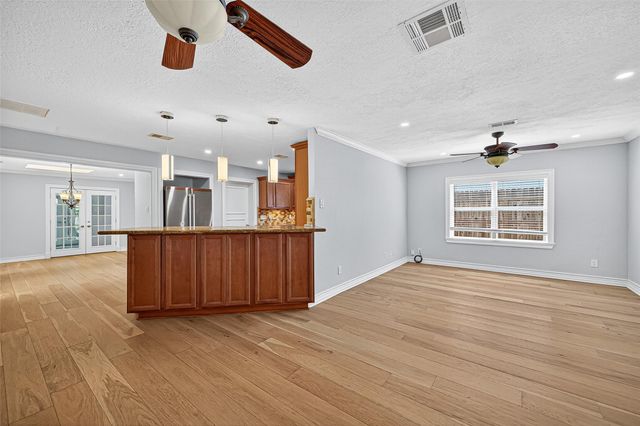 1609 Cheshire Lane, Houston, TX 77018