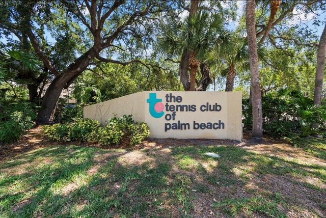 2786 Tennis Club Drive 102, West Palm Beach, FL 33417