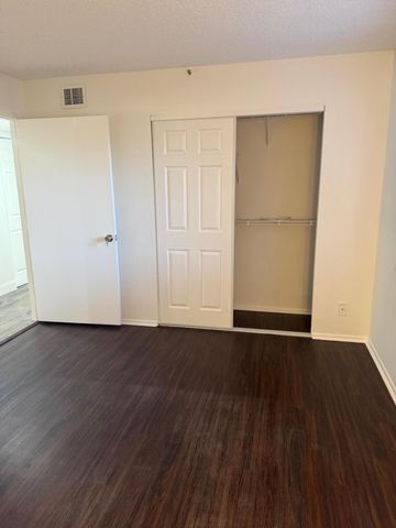 2786 Tennis Club Drive 102, West Palm Beach, FL 33417