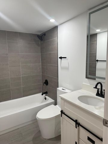 2786 Tennis Club Drive 102, West Palm Beach, FL 33417