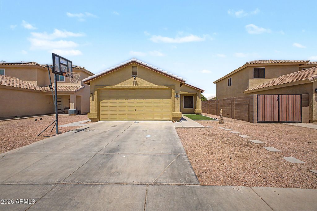 12008 W LARKSPUR Road, El Mirage, AZ 85335