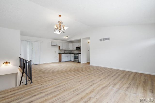 10607 Saint Michaels Terrace Court, St Ann, MO 63074