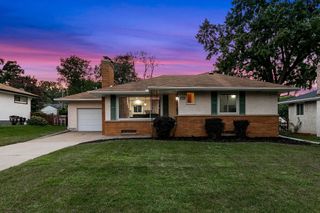 1409 Smith Avenue S, West Saint Paul, MN 55118