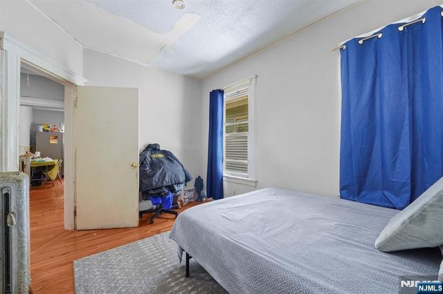 253 Burnett Street, East Orange, NJ 07018