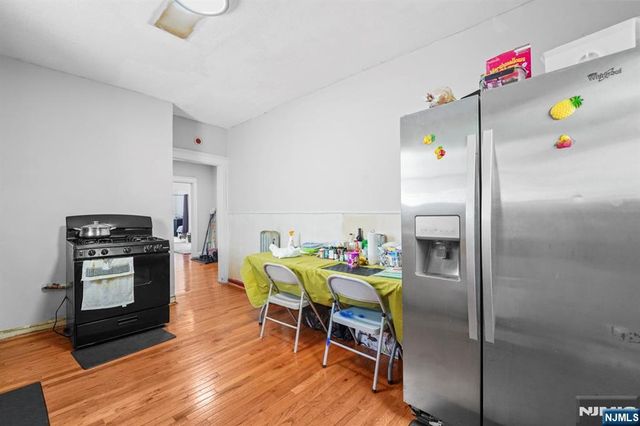 253 Burnett Street, East Orange, NJ 07018
