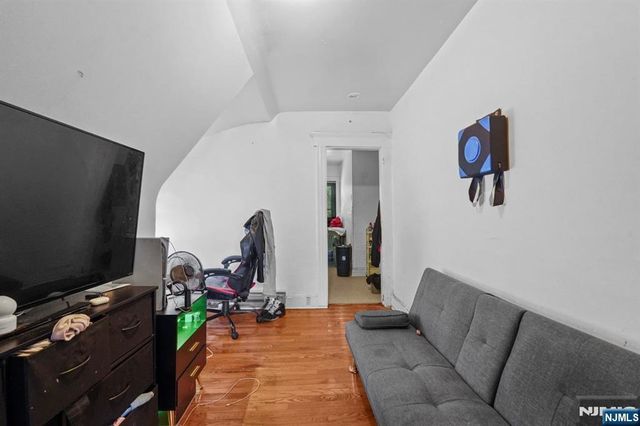 253 Burnett Street, East Orange, NJ 07018
