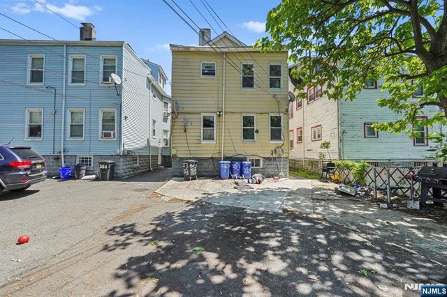 253 Burnett Street, East Orange, NJ 07018