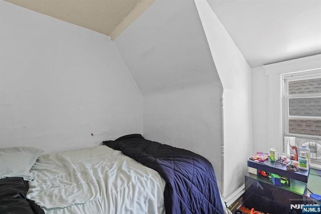253 Burnett Street, East Orange, NJ 07018