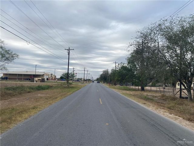 905 E Davis Road, Edinburg, TX 78542