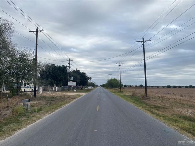 905 E Davis Road, Edinburg, TX 78542