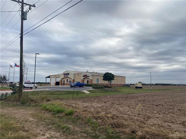 905 E Davis Road, Edinburg, TX 78542