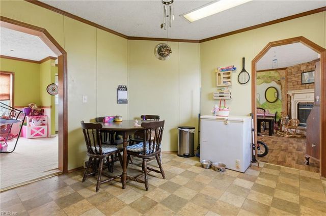 33241 Boothe RD, Ivor, VA 23866