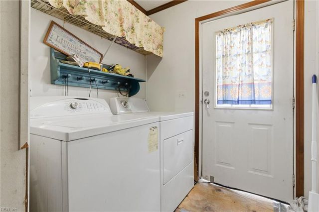 33241 Boothe RD, Ivor, VA 23866