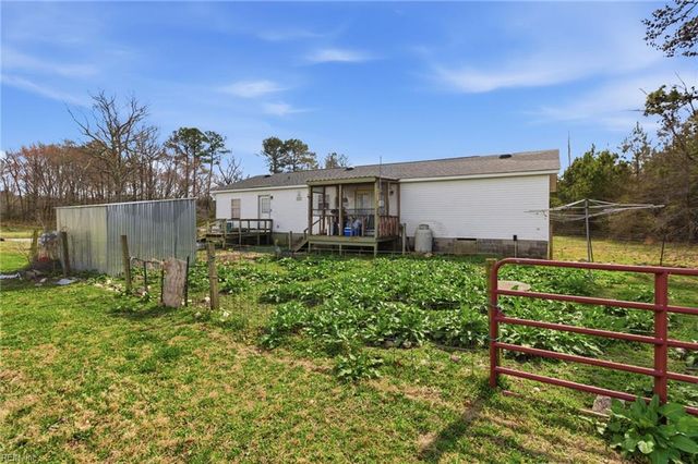 33241 Boothe RD, Ivor, VA 23866