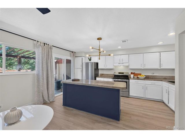 1306 S Carson Way, Aurora, CO 80012