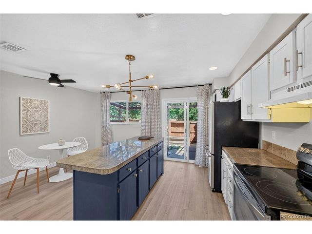 1306 S Carson Way, Aurora, CO 80012