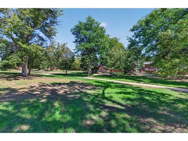 1306 S Carson Way, Aurora, CO 80012
