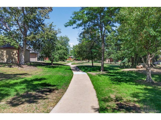 1306 S Carson Way, Aurora, CO 80012