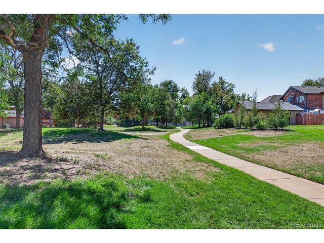1306 S Carson Way, Aurora, CO 80012
