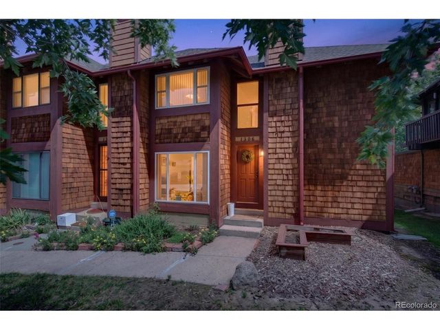 1306 S Carson Way, Aurora, CO 80012