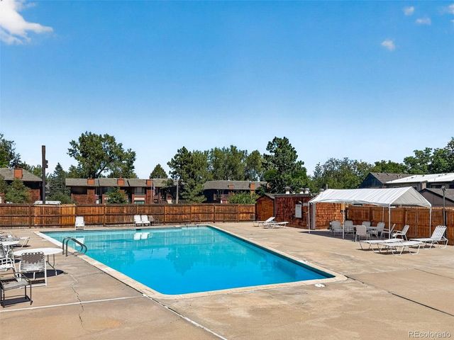 1306 S Carson Way, Aurora, CO 80012