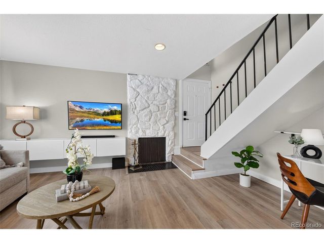 1306 S Carson Way, Aurora, CO 80012