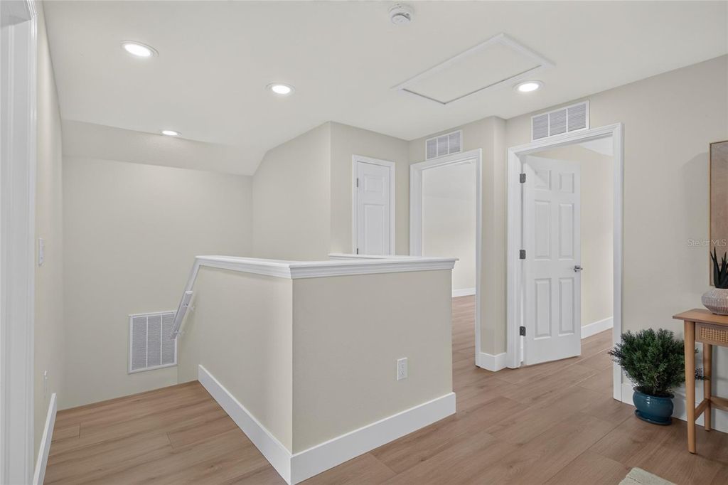 Image 37 of property listing at 24133 DENALI COURT, Lutz, FL 33559