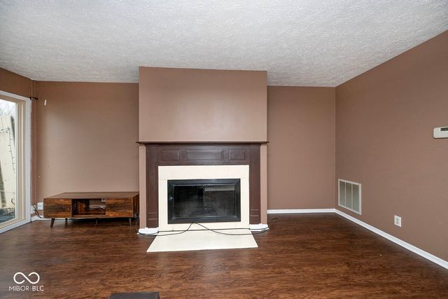 8012 Valley Farms Court, Indianapolis, IN 46214