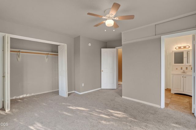202 Pleasant View Road, Talent, OR 97540