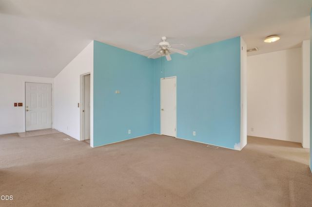 202 Pleasant View Road, Talent, OR 97540