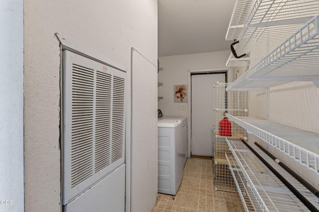 202 Pleasant View Road, Talent, OR 97540