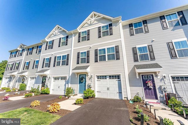 235 HAMILTON LN, Coatesville, PA 19320