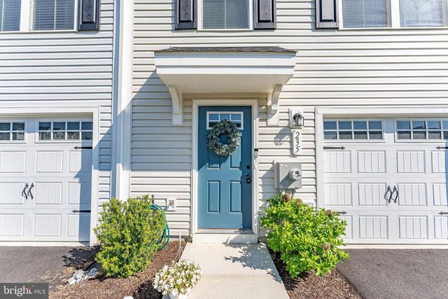 235 HAMILTON LN, Coatesville, PA 19320