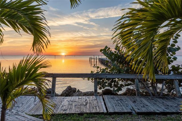 3210 MANGROVE POINT DRIVE, Ruskin, FL 33570