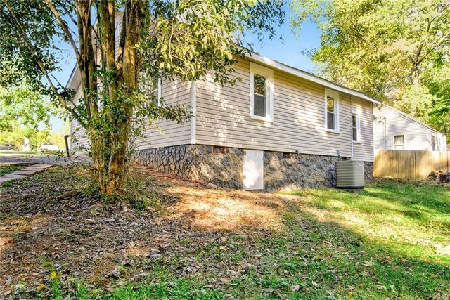 434 E Salisbury Street, Denton, NC 27239