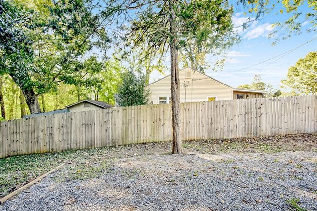 434 E Salisbury Street, Denton, NC 27239