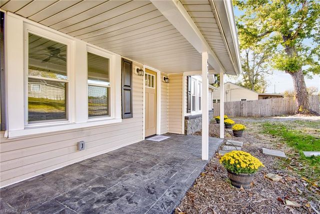 434 E Salisbury Street, Denton, NC 27239