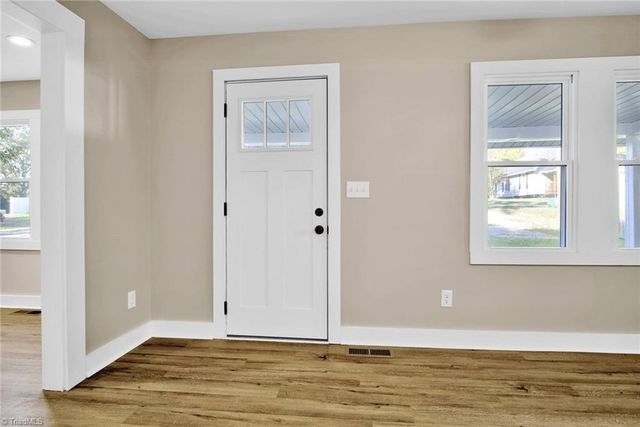 434 E Salisbury Street, Denton, NC 27239