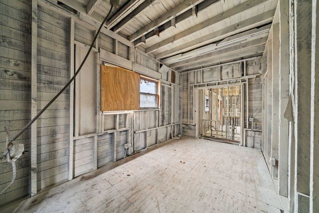 11615 S Lafayette Avenue, Chicago, IL 60628